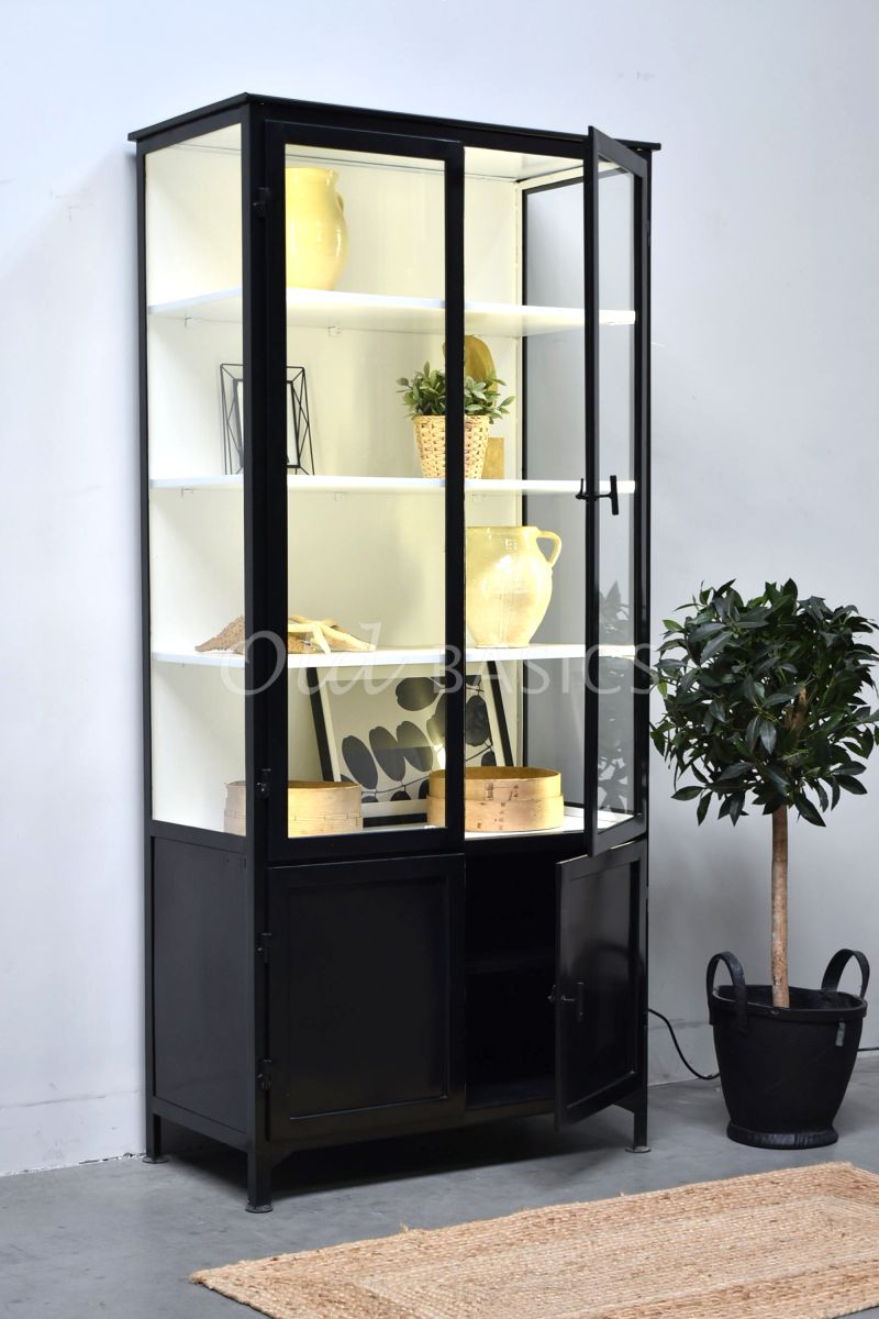 Detail van Apothekerskast Ivar LED NB, zwart, materiaal staal